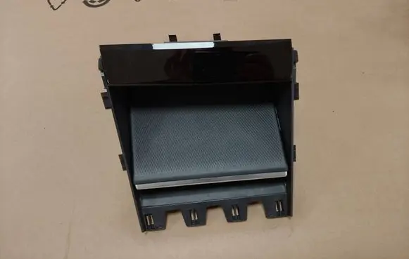 Volkswagen Tiguan Glove box central console 57L858416