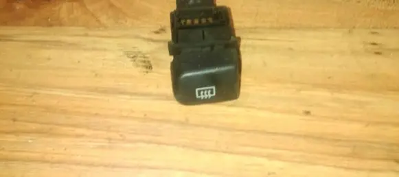 Mitsubishi Carisma Windscreen/window heater switch mr114077