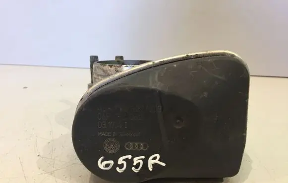Audi A3 S3 8P Throttle valve 408238327003 06F133062