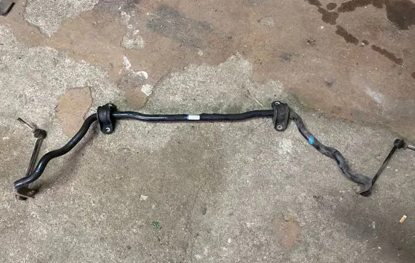BMW X5 E70 Front anti-roll bar/sway bar 677473701