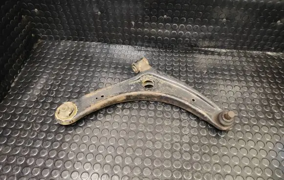 Citroen C4 Aircross Front lower control arm/wishbone