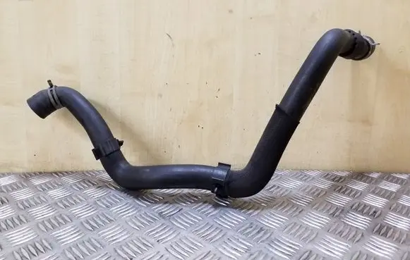 Ford Kuga II Engine coolant pipe/hose