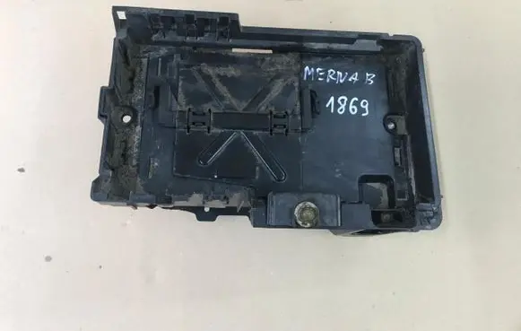 Opel Meriva B Battery box tray 98667UFG
