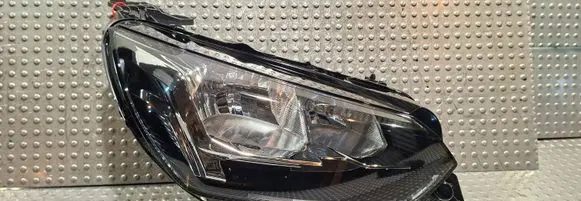 Peugeot 208 Headlight/headlamp S25053527 9823193880 90128976