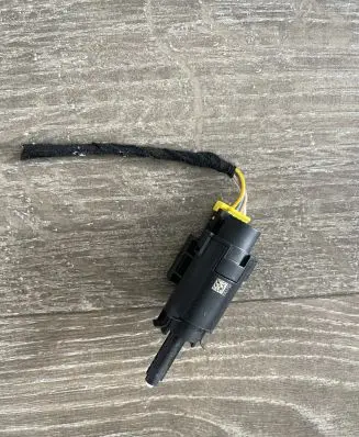 Peugeot 508 II Other devices 9813503180