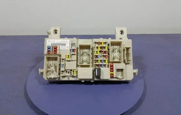 Ford Focus C-MAX Fuse box set 7M5T14A073JE