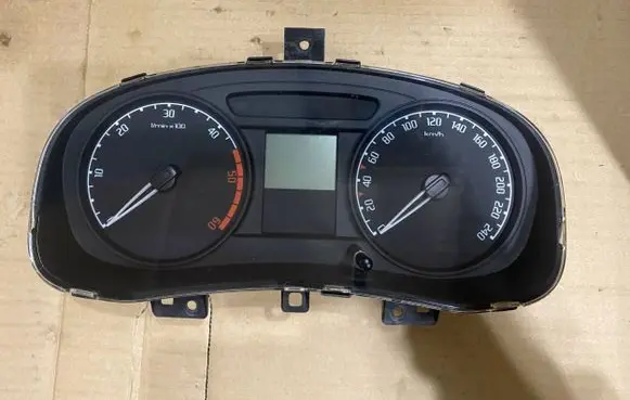 Skoda Fabia Mk2 (5J) Speedometer (instrument cluster) 5J0920801C V2802476 47H