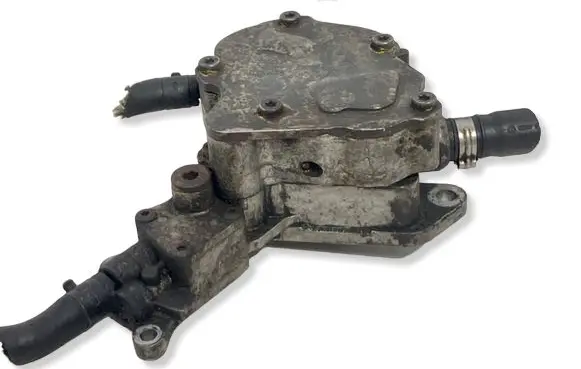 Volkswagen Golf IV Vacuum pump 038145209A
