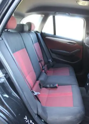 BMW X1 E84 Second row seats 
