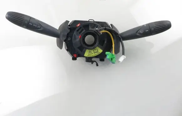 Wiper turn signal indicator stalk/switch