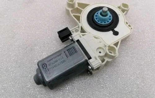 Mercedes-Benz AMG GT R190 C190 Front door window regulator motor A0009061607