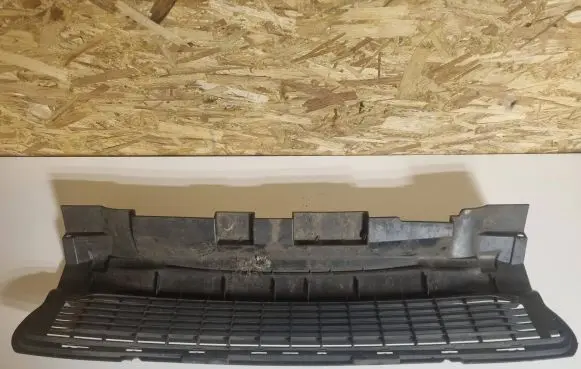 Mercedes-Benz A W169 Front bumper lower grill A1698850023 1698850023