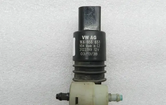 Seat Leon (5F) Windscreen/windshield washer pump 1K6955651