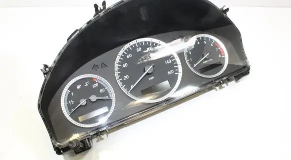 Mercedes-Benz C W204 Speedometer (instrument cluster) A2049003400 A2045406511