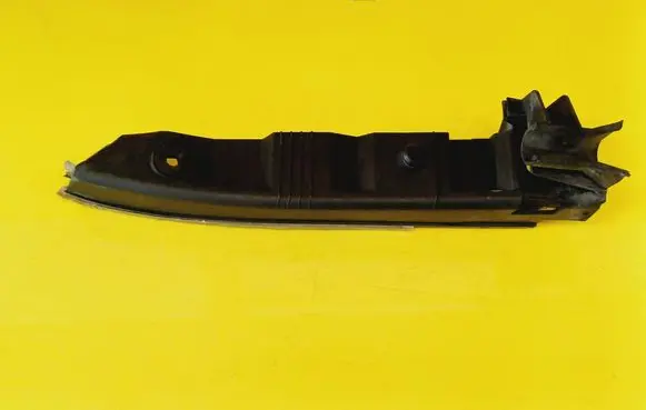 Audi A3 S3 8L Front bumper mounting bracket 8L0807184C