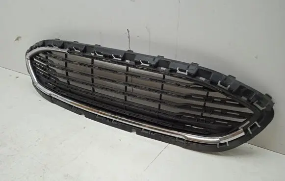 Ford Fiesta Front bumper upper radiator grill