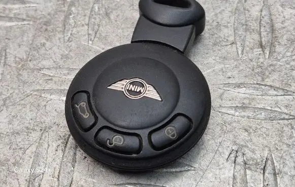 Mini One - Cooper Clubman R55 Ignition key/card 
