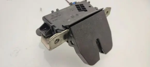 Opel Astra H Tailgate/trunk/boot lock/catch/latch 13126497