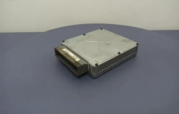Mazda Tribute Engine control unit/module ECU YF7318881