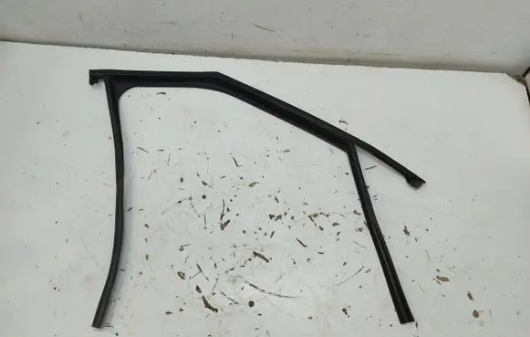 Chery Tiggo 7 Front door windshield rail 