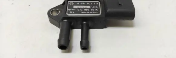 Audi A6 S6 C6 4F Air pressure sensor 0281002711