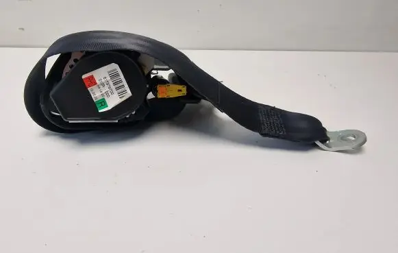 Volkswagen Golf VI Front seatbelt 1K4857706BK