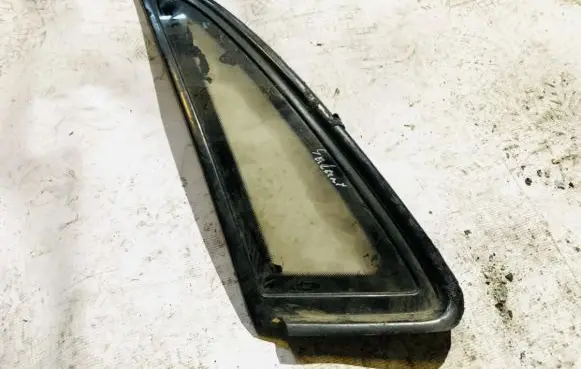 Mitsubishi Galant Rear side window