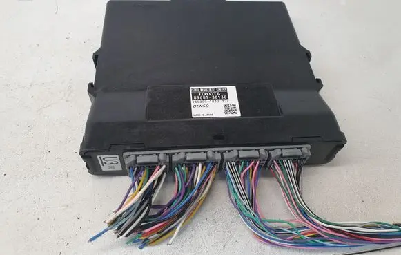 Lexus GS 250 350 300H 450H Engine control unit/module ECU 8968130130