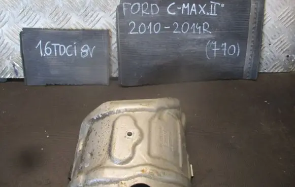 Ford C-MAX II Heat shield in engine bay 