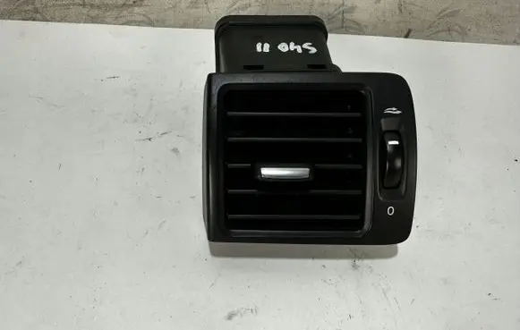 Volvo C30 Dashboard side air vent grill/cover trim 39888287