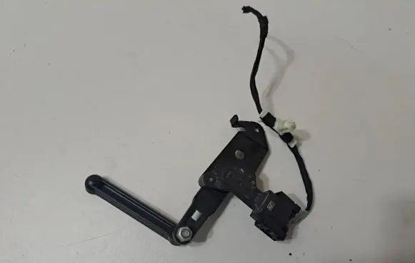 BMW X4 G02 Headlight/headlamp level sensor 6895467 6891166