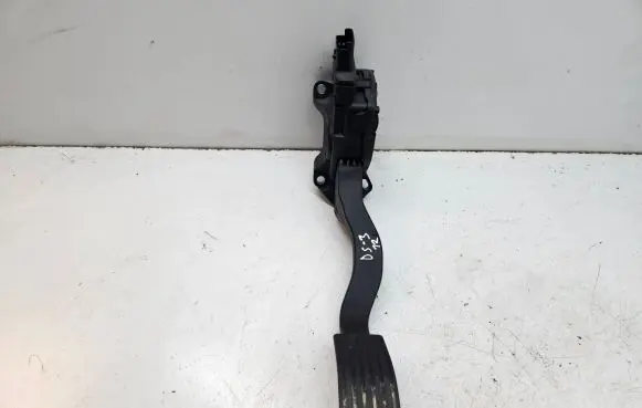 Citroen DS3 Accelerator throttle pedal 9671433780