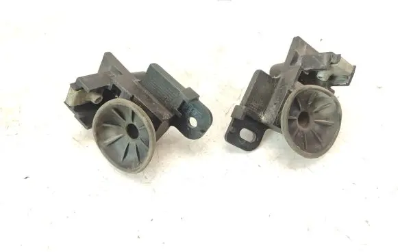 Jaguar XE Radiator mount bracket GX738B359CB GX738K007BB