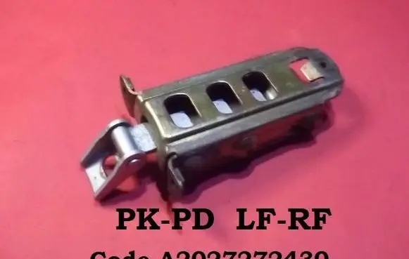 Mercedes-Benz CLK A208 C208 Front door check strap stopper A2027272430