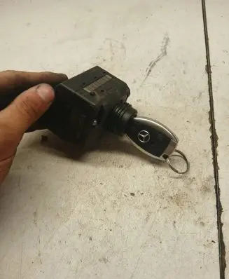 Mercedes-Benz E W211 Ignition lock 2115450608 33002203 601074580026158