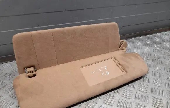 Porsche Cayenne (92A) Sun visor