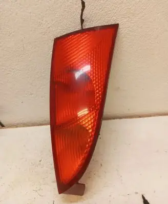 Ford Focus Rear/tail lights XS4113404C CW170R