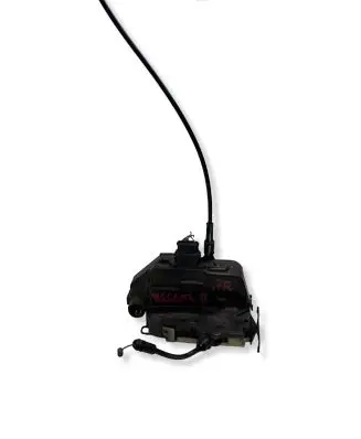 Renault Megane II Front door lock 8954343