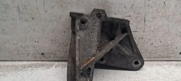 Volkswagen Golf IV Engine mounting bracket 1J0199117