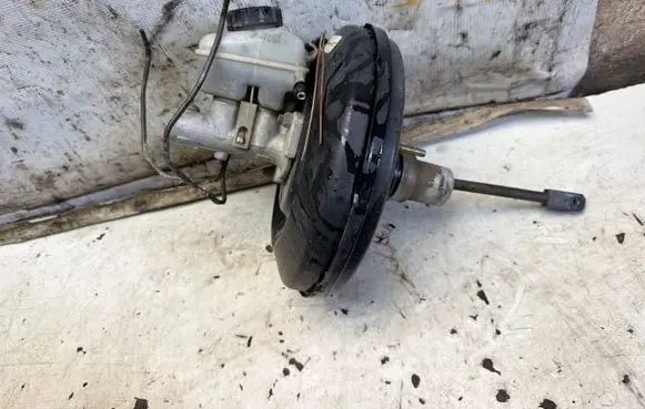 Opel Zafira A Brake booster 90498034