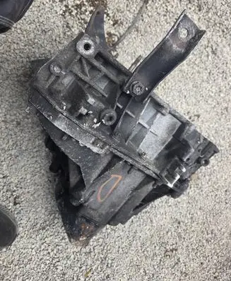 Renault Scenic II - Grand scenic II Manual 5 speed gearbox 8200210038 JR5 C028366