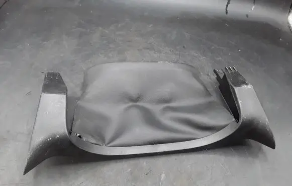Steering wheel column trim