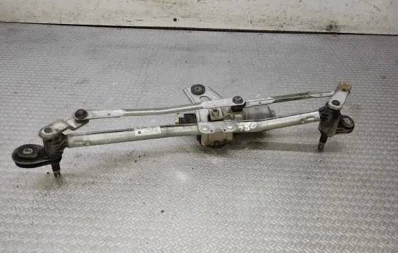 Front wiper linkage