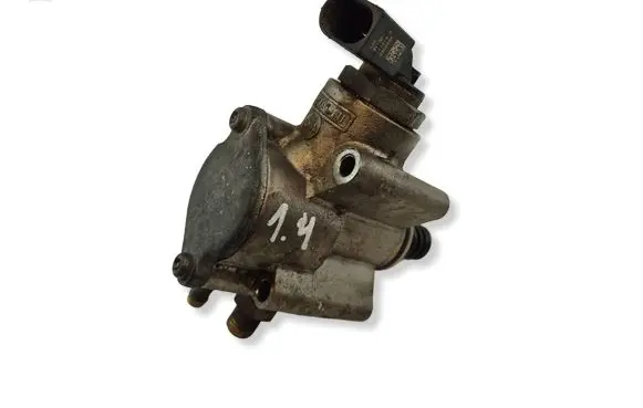 Volkswagen Golf V Fuel injection high pressure pump 03C127025