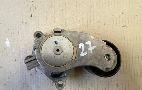 Citroen DS5 Generator/alternator belt tensioner 846143