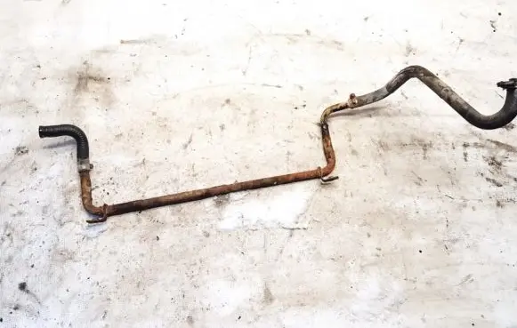 Volkswagen PASSAT B4 Engine coolant pipe/hose