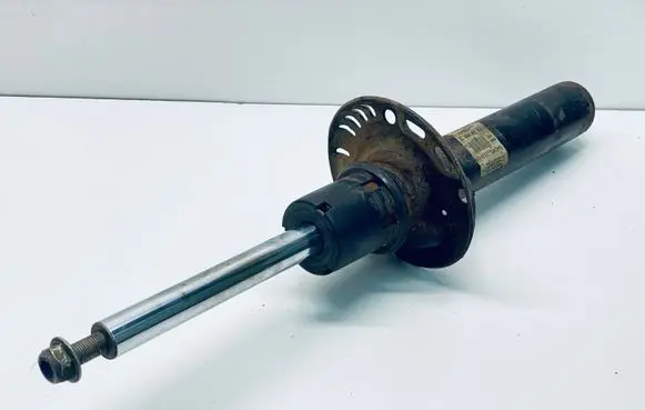 Volkswagen PASSAT B6 Front shock absorber/damper 3C0413031AA