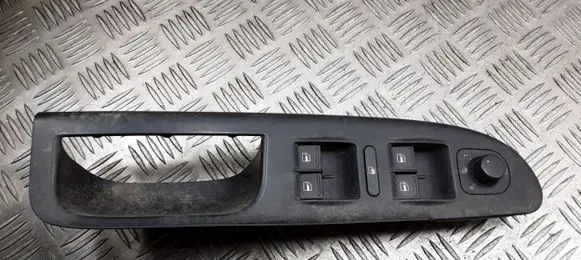 Volkswagen PASSAT B6 Front door window switch trim 3C2867172 PBTGF30