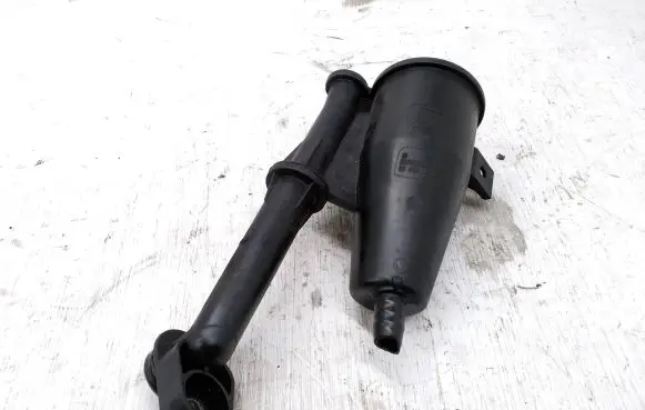 Opel Insignia A Oil breather separator 55567249 565581915