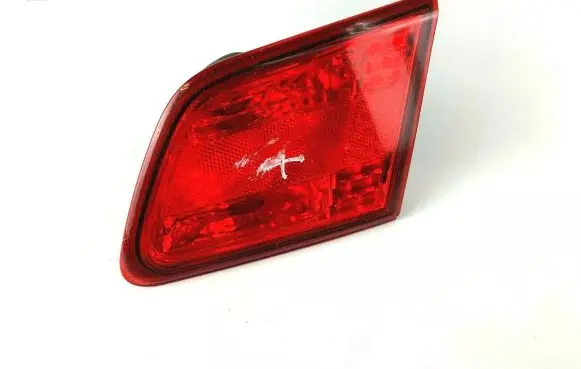 Subaru Legacy Tailgate rear/tail lights